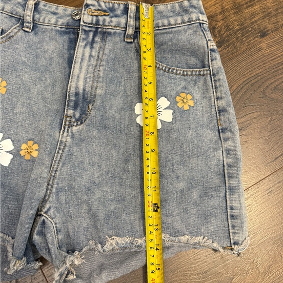 Denim Frayed Blue Jean Shorts with Florals Women’s Medium - Picture 2 of 8